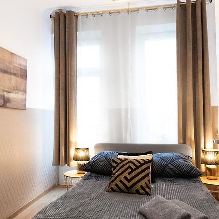 ורשה Clicktheflat Aleje Niepodleglosci Center Apart Rooms מראה חיצוני תמונה
