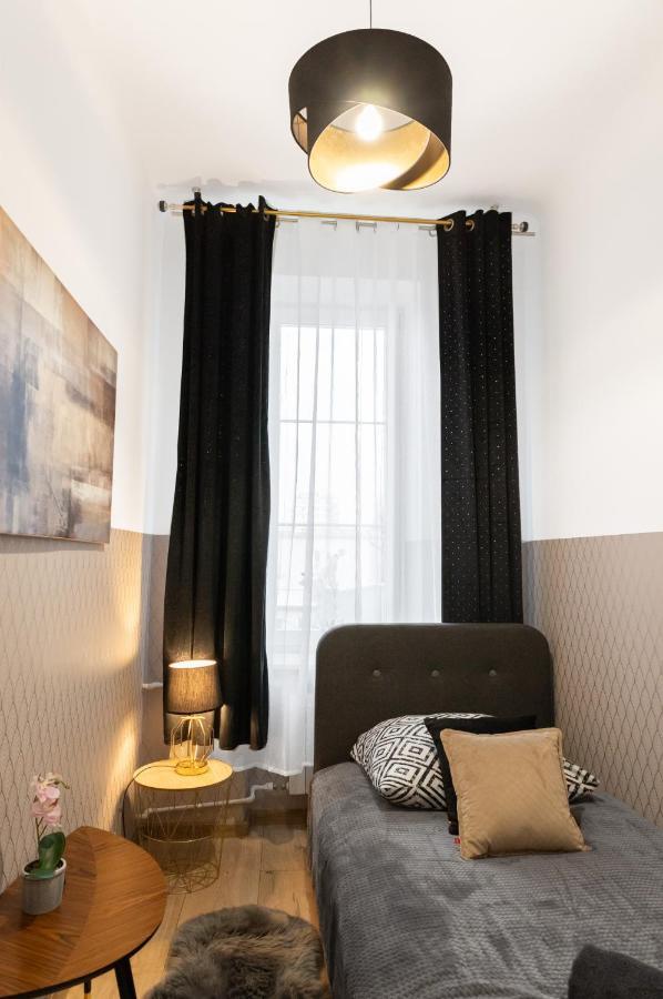 ורשה Clicktheflat Aleje Niepodleglosci Center Apart Rooms מראה חיצוני תמונה