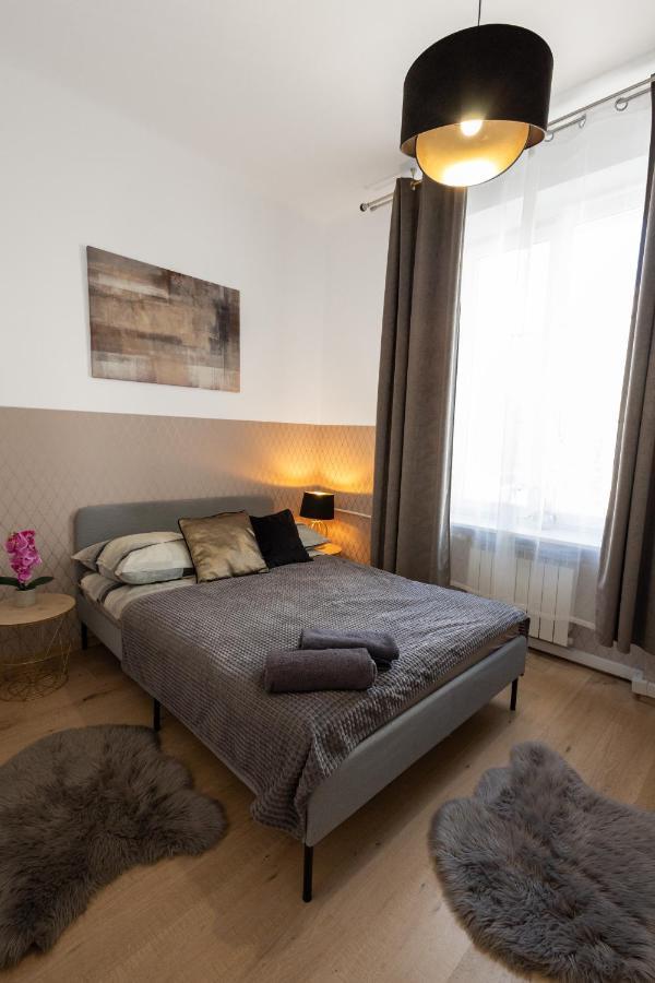 ורשה Clicktheflat Aleje Niepodleglosci Center Apart Rooms מראה חיצוני תמונה